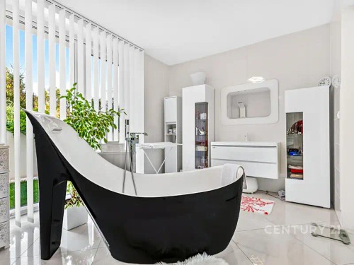 Prodej domu 186 m², pozemek 2232 m²