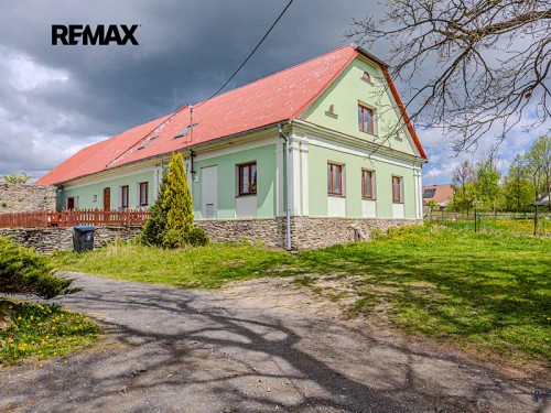 Prodej chalupy 460 m², pozemek 4142 m²