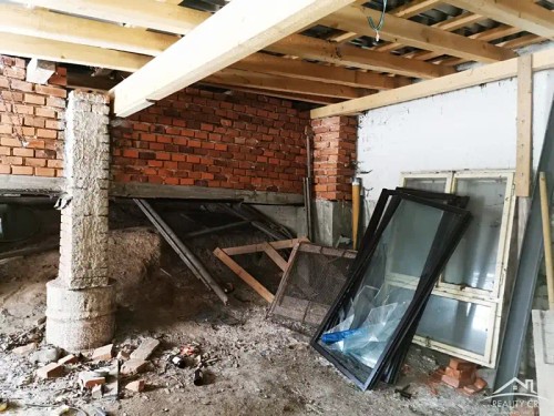 Prodej domu 300 m², pozemek 2500 m²