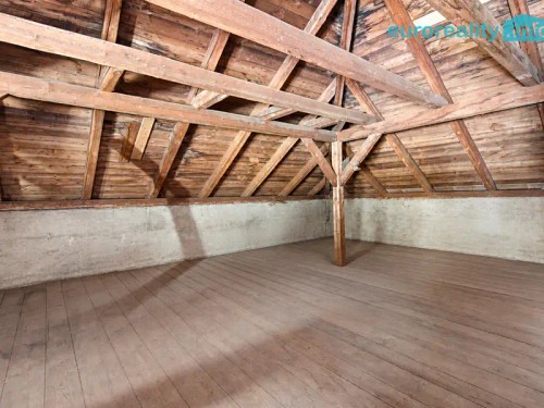 Prodej domu 213 m², pozemek 1424 m²