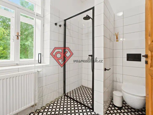 Prodej domu 448 m², pozemek 1653 m²
