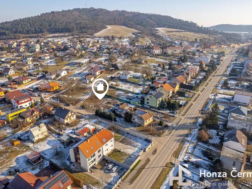 Prodej stavebního pozemku 983 m²