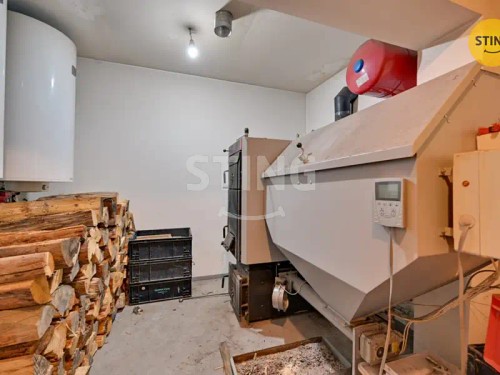 Prodej domu 200 m², pozemek 1986 m²