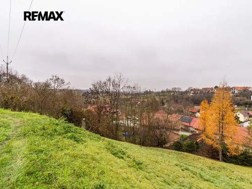 Prodej stavebního pozemku 500 m²