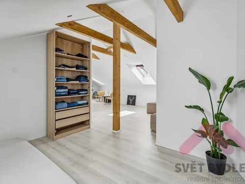 Prodej domu 300 m², pozemek 1066 m²