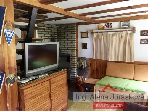 Prodaná  chata 60 m², pozemek 580 m²