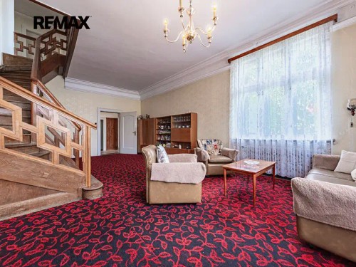Prodej domu 400 m², pozemek 6191 m²