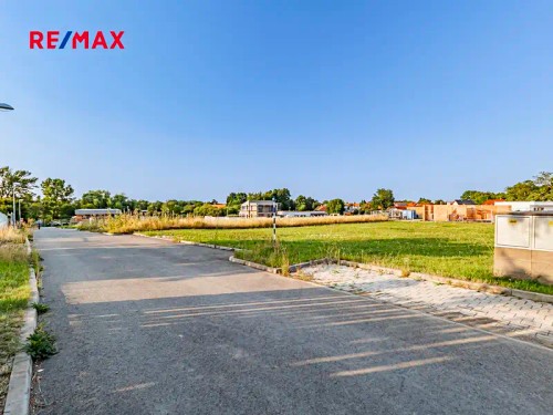 Prodej stavebního pozemku 1083 m²