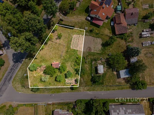Prodej stavebního pozemku 1000 m²