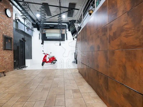 Prodej atypického bytu 240 m²