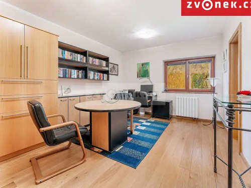 Prodej vily 540 m², pozemek 1700 m²