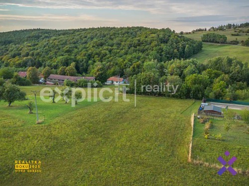 Prodej stavebního pozemku 1681 m²