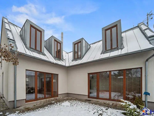 Prodej domu 323 m², pozemek 964 m²