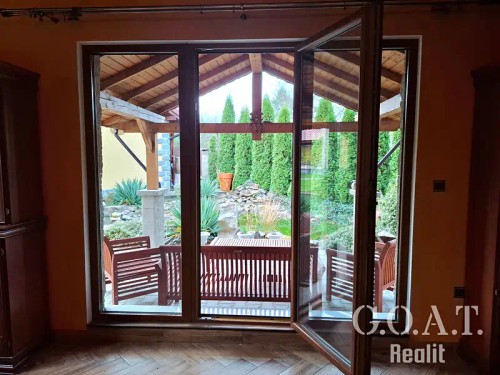 Prodej domu 249 m², pozemek 991 m²