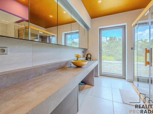 Prodej domu 206 m², pozemek 1201 m²