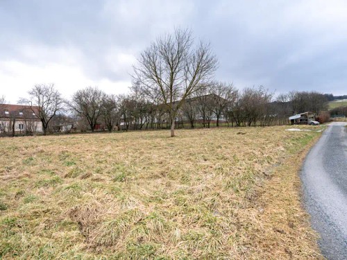 Prodej stavebního pozemku 2228 m²