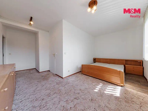 Prodej domu 250 m², pozemek 976 m²