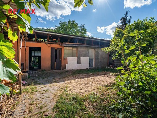 Prodej domu 350 m², pozemek 1401 m²