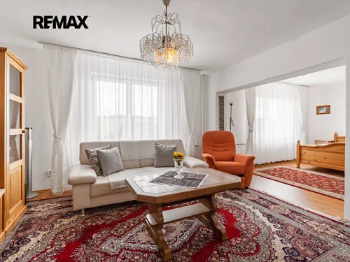 Prodej domu 328 m², pozemek 758 m²