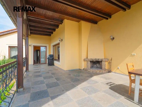 Prodej domu 570 m², pozemek 1464 m²