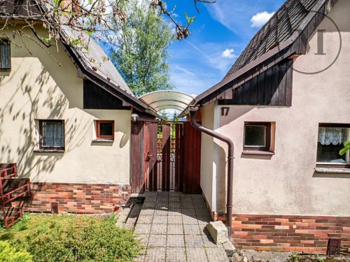 Prodej chaty 145 m², pozemek 393 m²