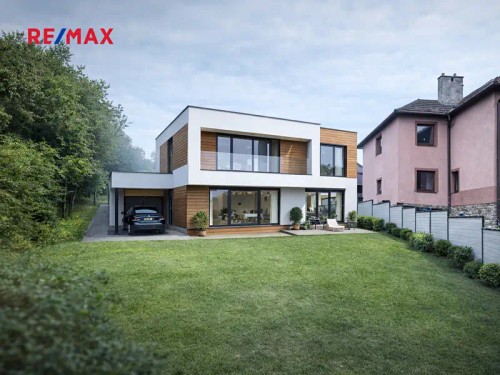 Prodej stavebního pozemku 646 m²