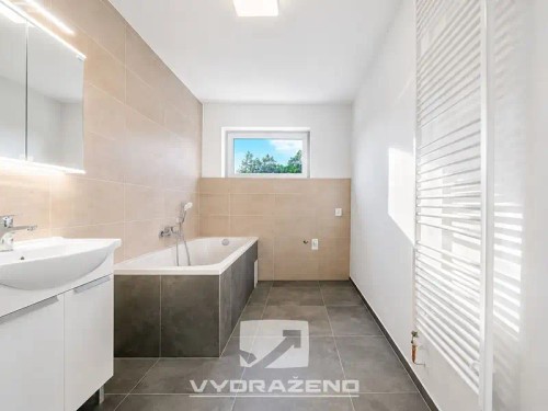 Prodej domu 300 m², pozemek 2815 m²