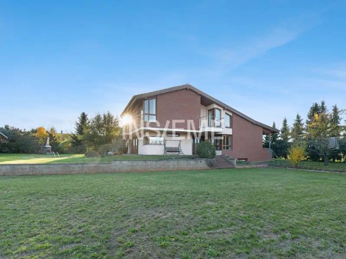 Prodej domu 329 m², pozemek 2002 m²