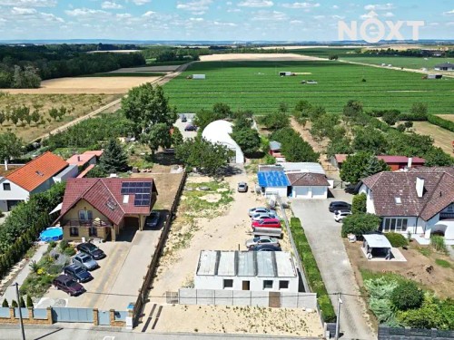 Prodej stavebního pozemku 2670 m²