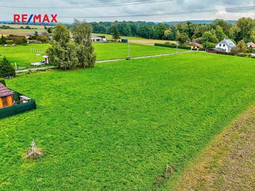 Prodej stavebního pozemku 1328 m²