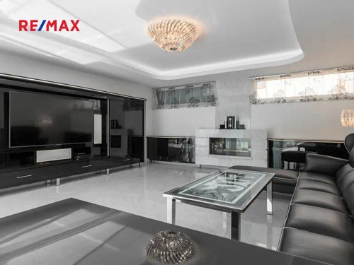 Prodej domu 365 m², pozemek 623 m²