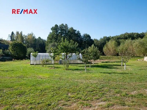 Prodej domu 770 m², pozemek 9150 m²