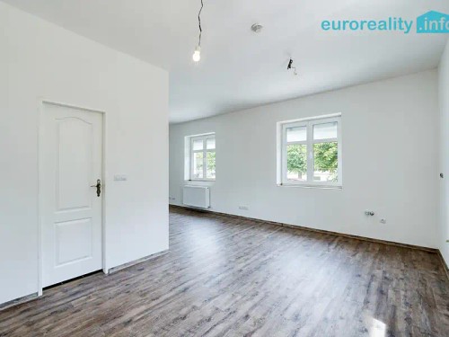 Prodej domu 420 m², pozemek 633 m²