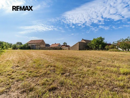 Prodej stavebního pozemku 1499 m²