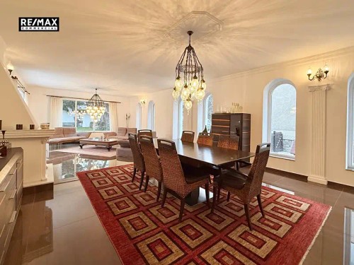 Prodej vily 355 m², pozemek 905 m²