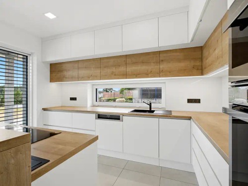 Prodej domu 202 m², pozemek 1229 m²