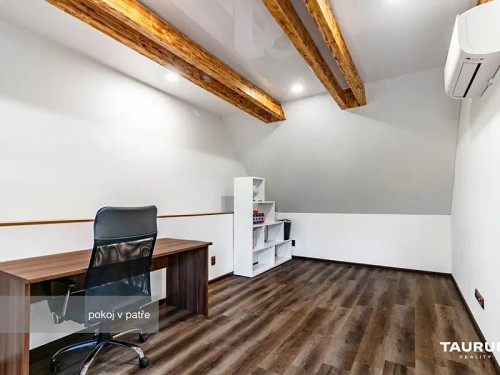 Prodej domu 366 m², pozemek 1448 m²