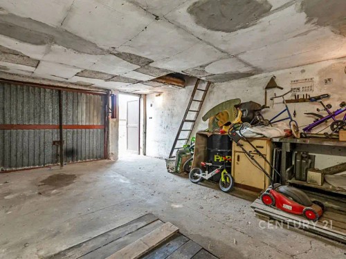 Prodej domu 205 m², pozemek 1 m²