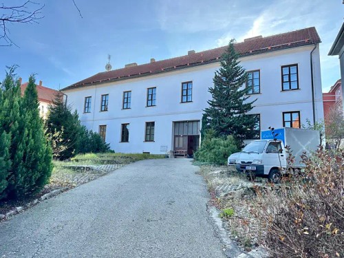 Prodej vily 503 m², pozemek 1727 m²