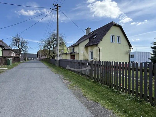 Prodej domu 200 m², pozemek 759 m²