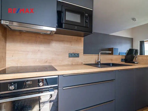 Prodej bytu 4+kk 102 m²