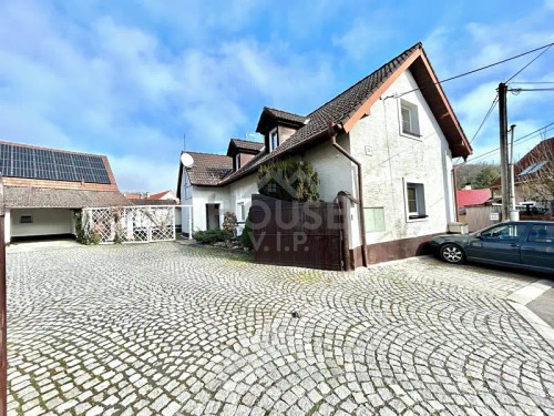 Prodej domu 239 m², pozemek 414 m²