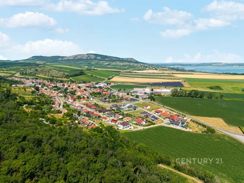 Prodej stavebního pozemku 1034 m²