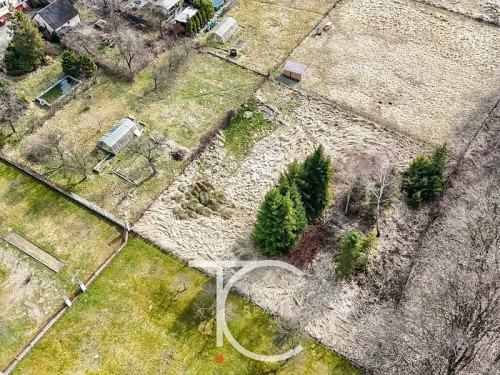 Prodej stavebního pozemku 1900 m²