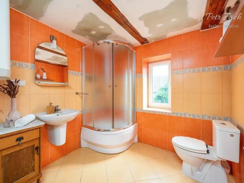 Prodej domu 290 m², pozemek 1802 m²