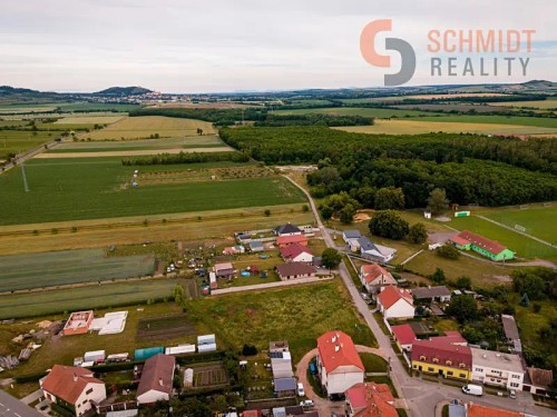 Prodej stavebního pozemku 918 m²