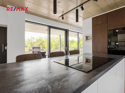 Prodej domu 330 m², pozemek 600 m²