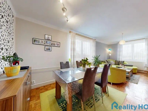 Prodej domu 360 m², pozemek 2030 m²