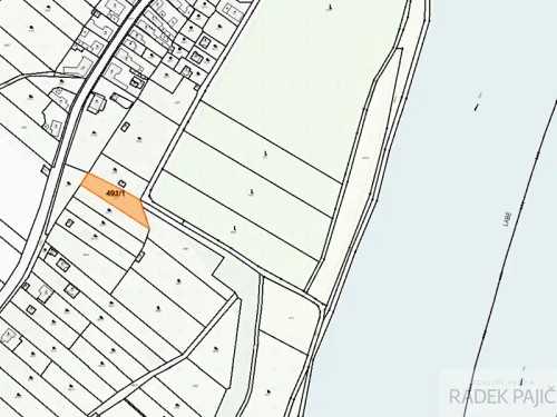 Prodej stavebního pozemku 1702 m²