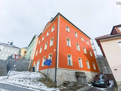 Prodej domu 445 m², pozemek 383 m²
